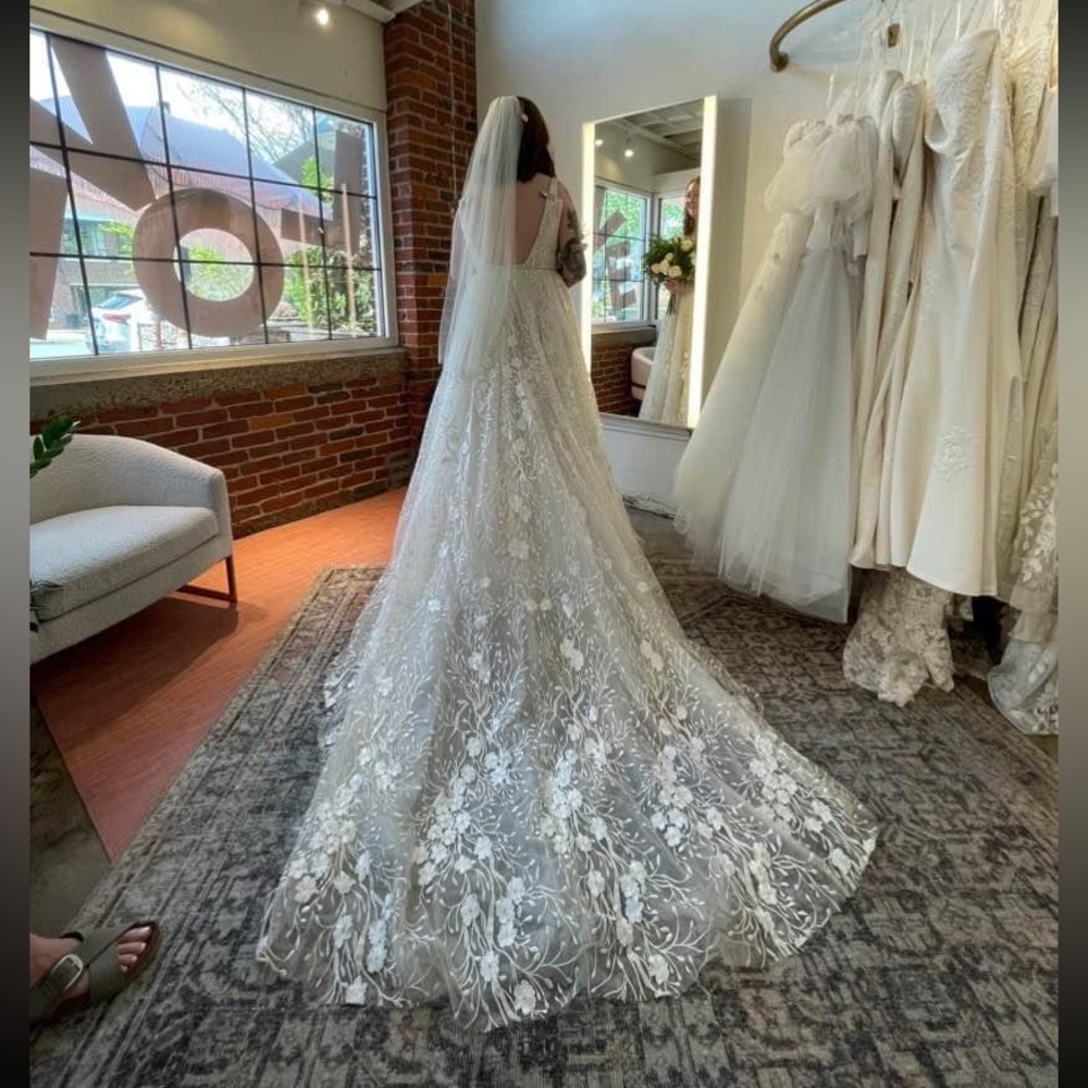 Vow’d Nashville wedding dress